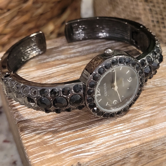 Geneva - Black Crystal Cuff Watch - Picture 8 of 9
